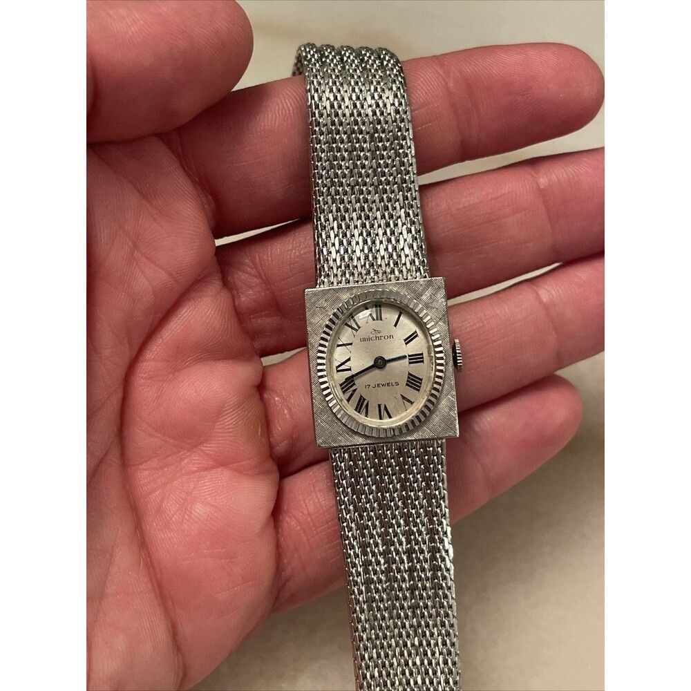 Antique Unichron Ladies Watch 17 Jewel L, 10K Rolled Gold Plate, Beautiful Piece